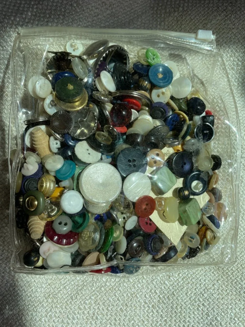 Vintage Mixed Buttons Lot